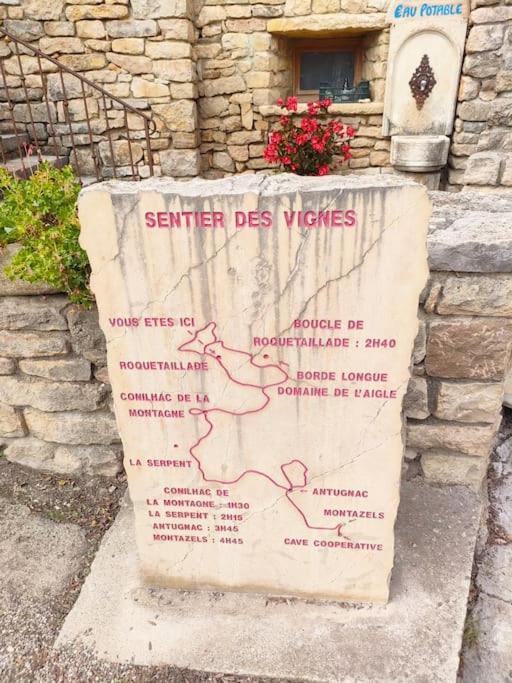 Gite Chaleureux Au Coeur Du Village Roquetaillade Kültér fotó